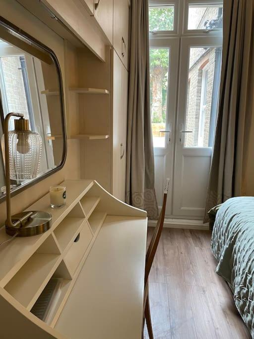 Apartament West London Stunning Garden Flat - Period Features Zewnętrze zdjęcie